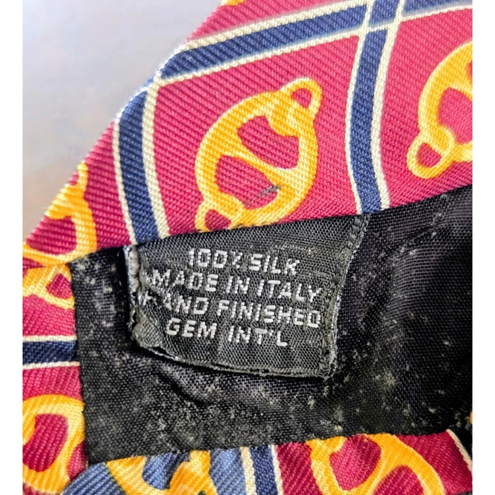 Gucci statement designer elevates